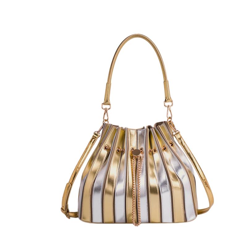 Pleated Stripe Design Bucket Bag Contrasting Colors Drawstring Closure Handbag New In Fashion Splicing Underarm Bag
Pleated Stripe Design Bucket Bag Contrasting Colors Drawstring Closure Handbag New In Fashion Splicing Underarm Bag