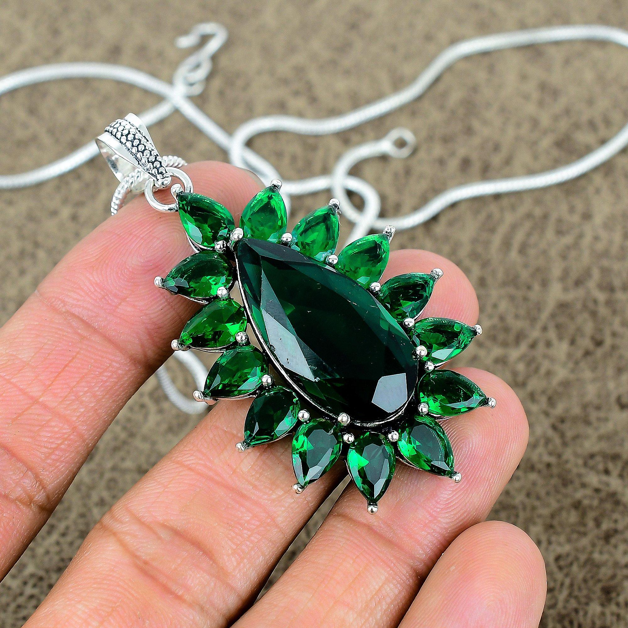 Chrome Diopside Gemstone Handmade 925 Sterling Silver Jewelry Pendant 2.48 KKG-275
Chrome Diopside Gemstone Handmade 925 Sterling Silver Jewelry Pendant 2.48 KKG-275