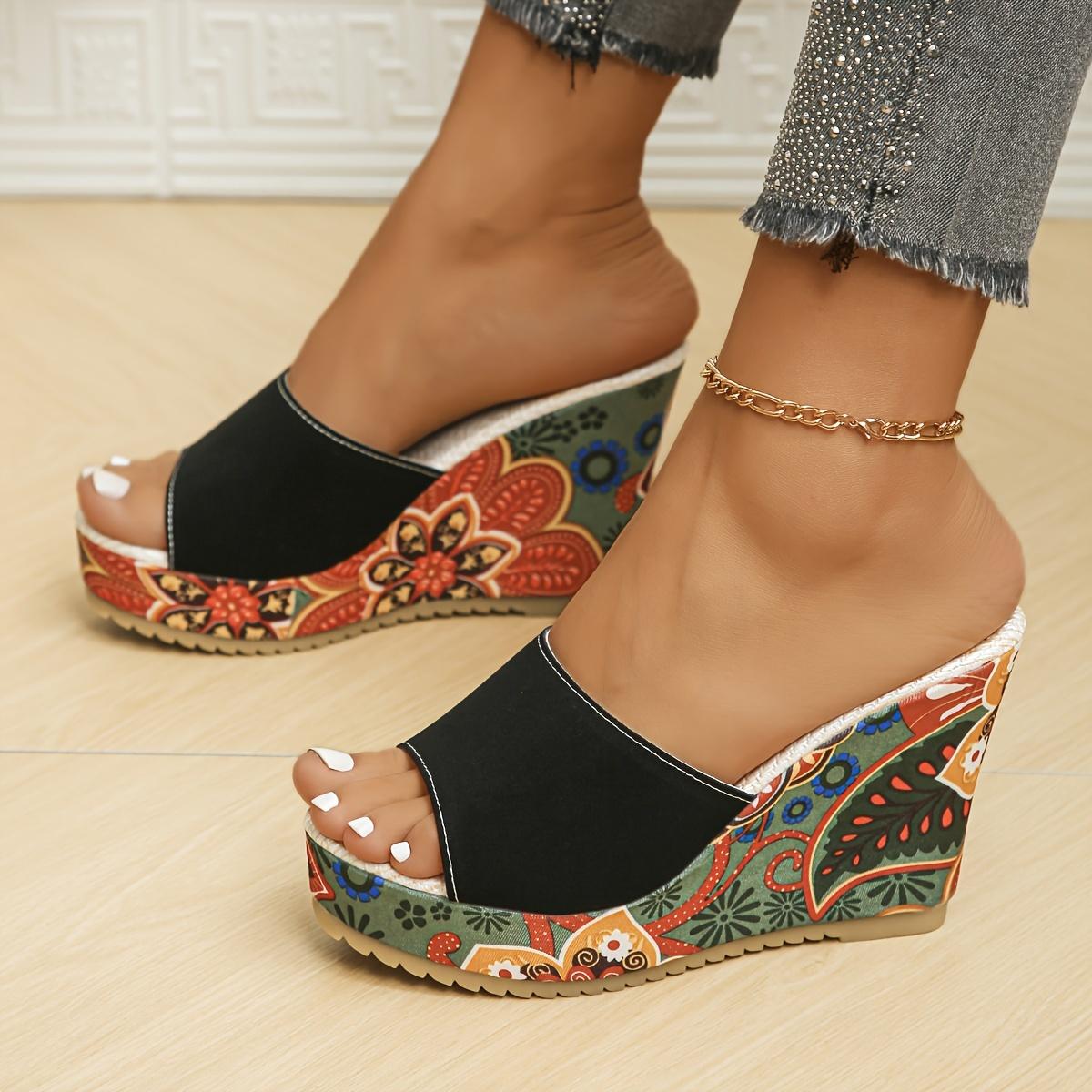 Женские однотонные сандалии на платформе, повседневные летние шлепанцы с цветочным узором, нескользящие клиновидные пляжные шлепанцы 42 чёрный
Женские однотонные сандалии на платформе, повседневные летние шлепанцы с цветочным узором, нескользящие клиновидные пляжные шлепанцы 42 чёрный