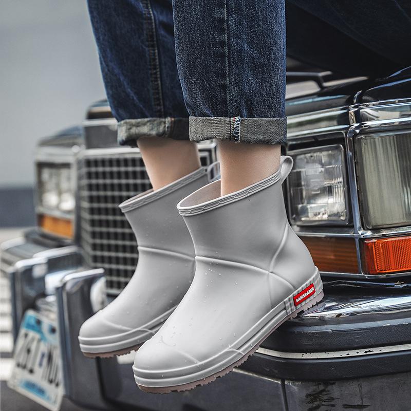 Fashion versatile couple waterproof rain shoes men and women outdoor non-slip wear-resistant water shoes fishing camping sea rubber shoes 36 чорний
Fashion versatile couple waterproof rain shoes men and women outdoor non-slip wear-resistant water shoes fishing camping sea rubber shoes 36 чорний
