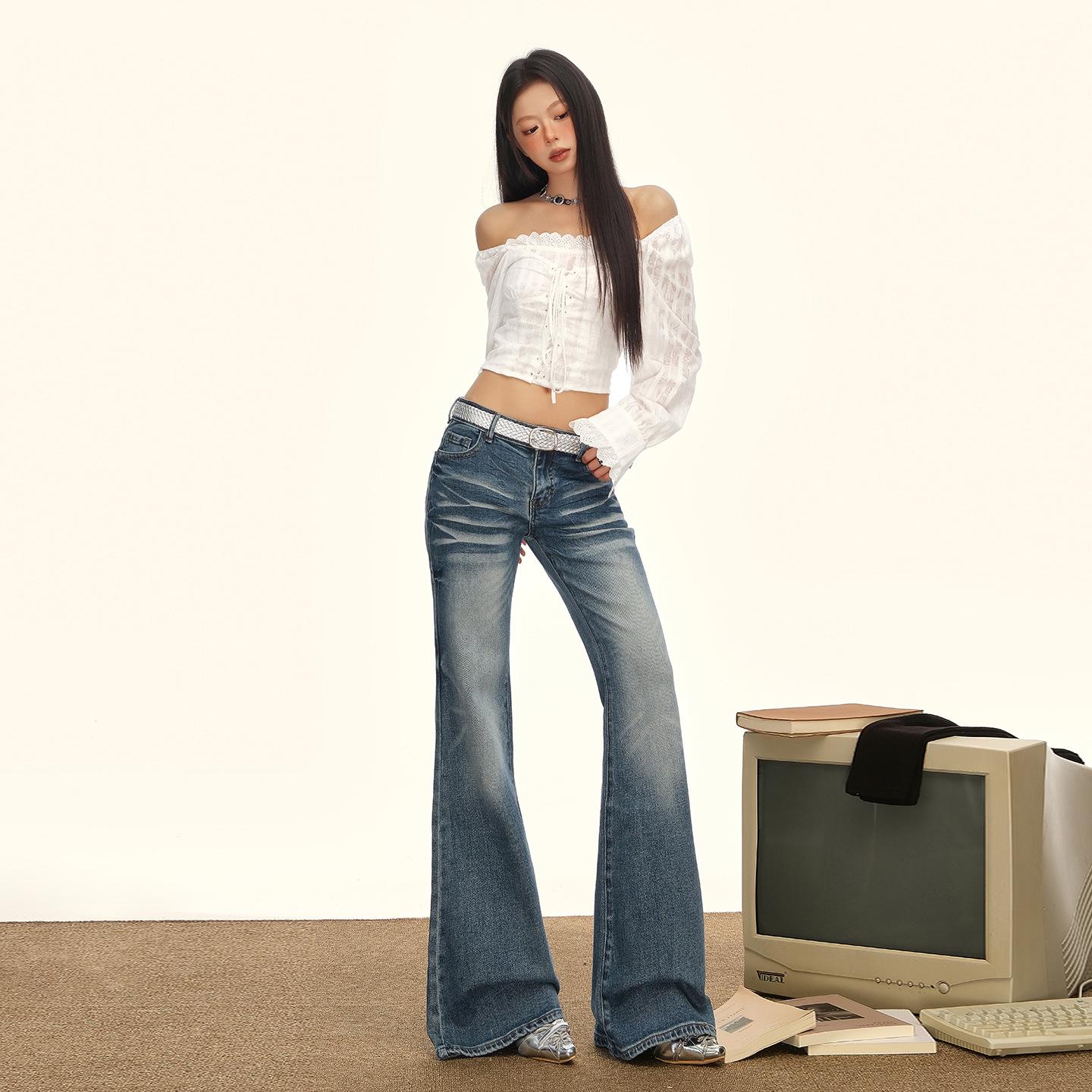 2025 Autumn/Winter Women s Retro Blue Micro-Flare Slim-Fit Low-Waist Stretch Jeans M
2025 Autumn/Winter Women s Retro Blue Micro-Flare Slim-Fit Low-Waist Stretch Jeans M
