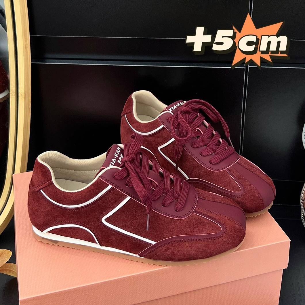 inner height increase 4cm American retro German training shoes women s amber streamer versatile sports Forrest Gump shoes 2025 new women s shoes 40 темно-красного
inner height increase 4cm American retro German training shoes women s amber streamer versatile sports Forrest Gump shoes 2025 new women s shoes 40 темно-красного