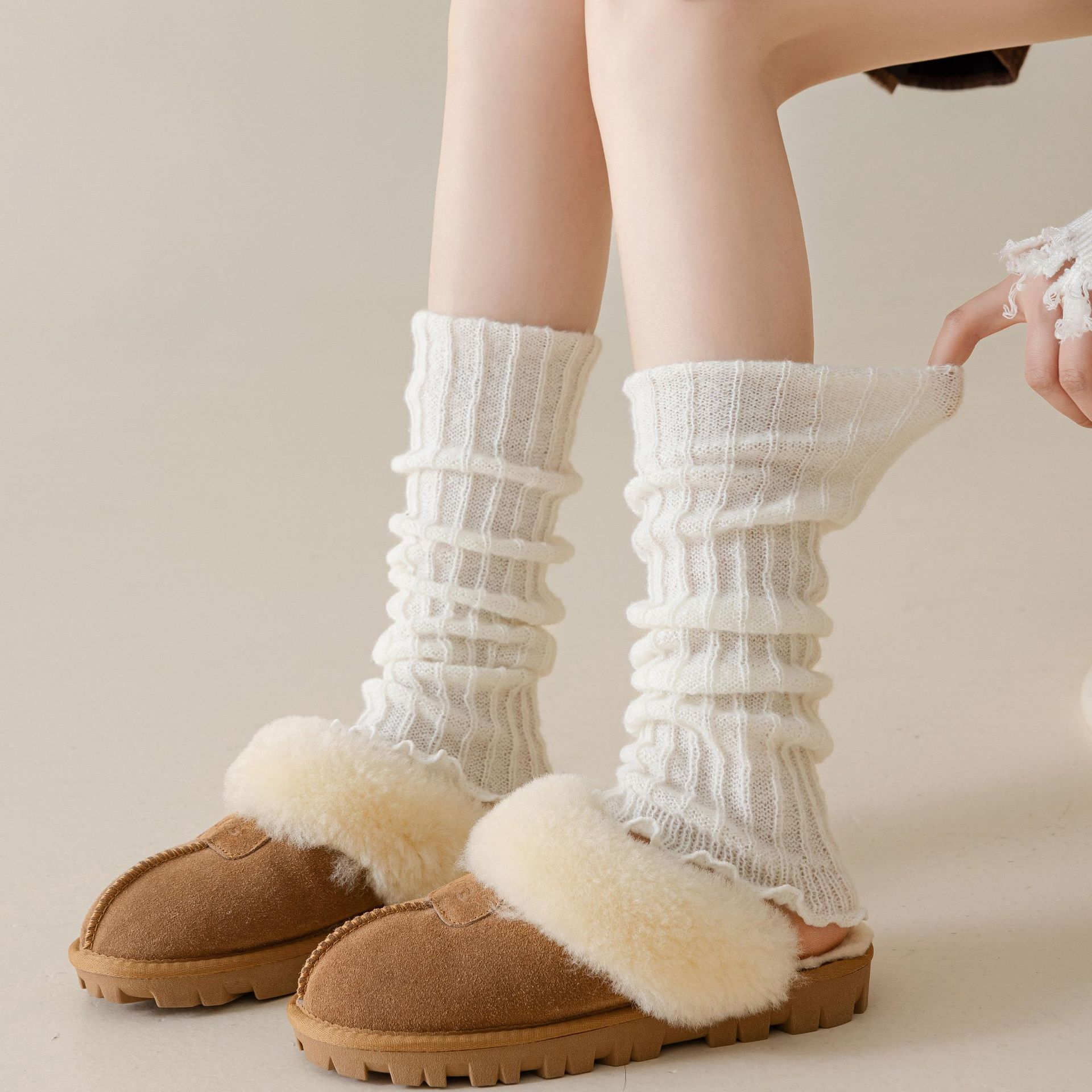 Autumn and winter knitted leg warmers in the Maillard color palette y2k Vertical Striped Simple Wool Snow Boot Socks jk Socks Average Size
Autumn and winter knitted leg warmers in the Maillard color palette y2k Vertical Striped Simple Wool Snow Boot Socks jk Socks Average Size