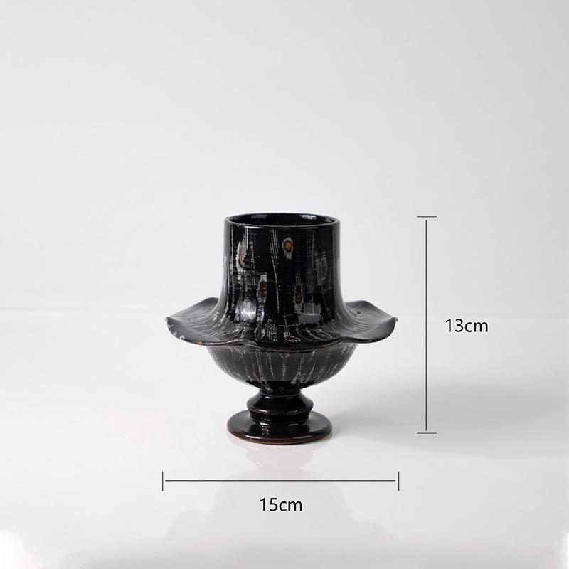 Creative Floral Shaped Vase Desk Decoration Flowers Arrangement Artificial Flower Decorative Resin Vases Room Aesthetic Decor
Creative Floral Shaped Vase Desk Decoration Flowers Arrangement Artificial Flower Decorative Resin Vases Room Aesthetic Decor