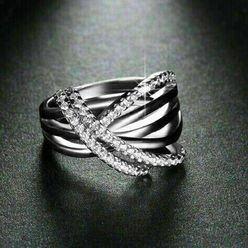 Huitan Irregular Cross Design Rings with Shiny Cubic Zirconia Noble Gorgeous Party Jewelry for Women Trendy Wedding Band Jewelry 9
Huitan Irregular Cross Design Rings with Shiny Cubic Zirconia Noble Gorgeous Party Jewelry for Women Trendy Wedding Band Jewelry 9