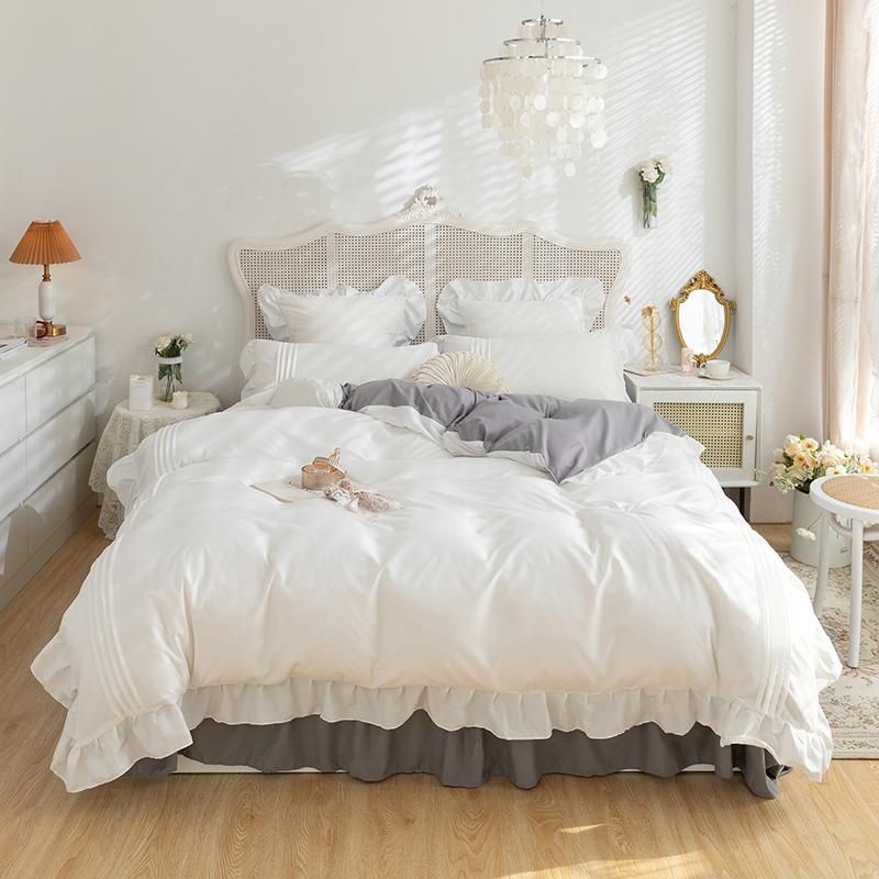 Lace Ruffles Bedding Set White and Gray Color Bedclothes for Boys/Girls Full Size Quilt Cover Sets Queen/King Bed Linen Sets Flat Bed Sheet&Single 3pcs
Lace Ruffles Bedding Set White and Gray Color Bedclothes for Boys/Girls Full Size Quilt Cover Sets Queen/King Bed Linen Sets Flat Bed Sheet&Single 3pcs
