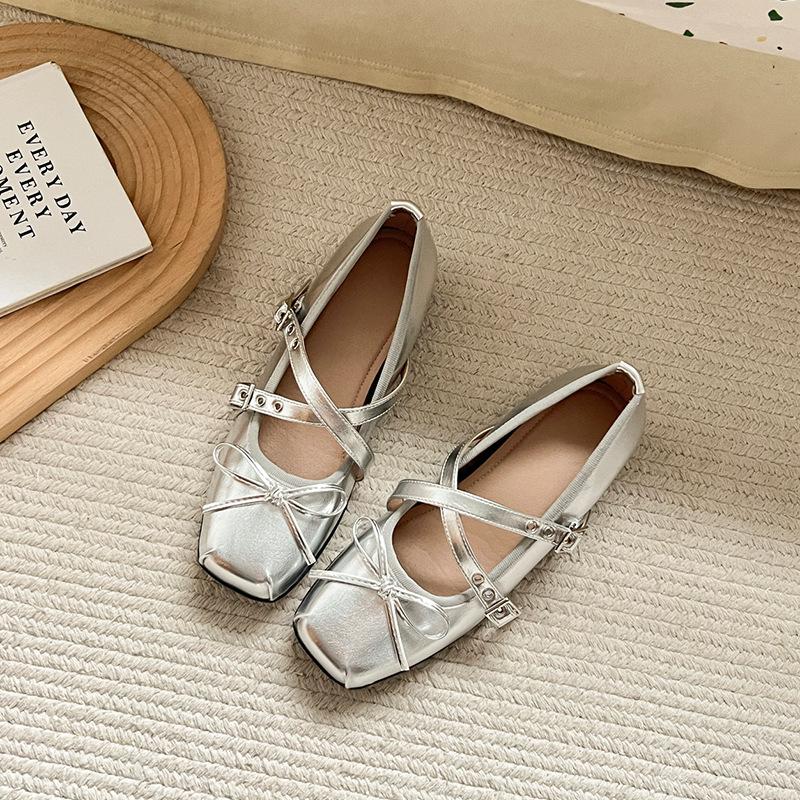 Bow Mary Jane ballet single shoes women s 2025 summer new French light mouth with skirt low heel jk small leather shoes 39
Bow Mary Jane ballet single shoes women s 2025 summer new French light mouth with skirt low heel jk small leather shoes 39