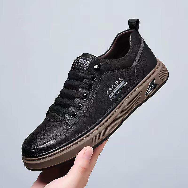 2025 four seasons trend new men s popular men s shoes casual soft sole soft surface summer versatile board shoes 44
2025 four seasons trend new men s popular men s shoes casual soft sole soft surface summer versatile board shoes 44