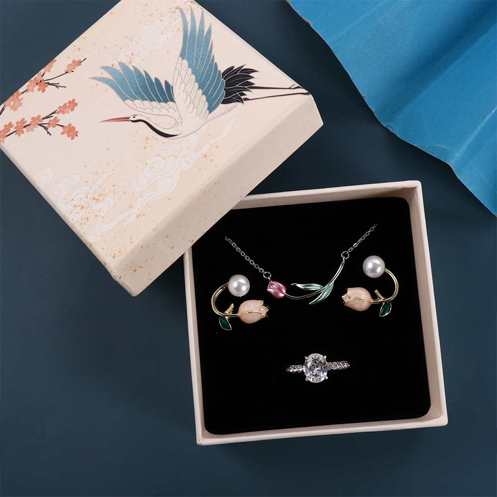 Style Solid Color Crane Plum Earrings Displays Case Jewelry Display Jewelry Box Gift Packaging
Style Solid Color Crane Plum Earrings Displays Case Jewelry Display Jewelry Box Gift Packaging