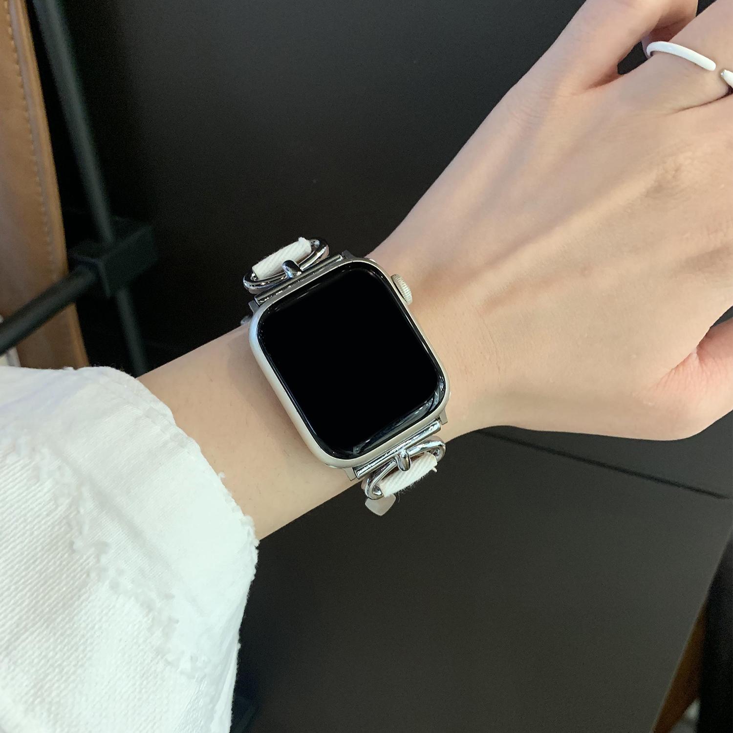 For Apple Watch 10 46mm/Ultra 2/Ultra 49mm/9 8 7 45mm/SE (2023) SE (2022) SE 6 5 4 44mm/3 2 1 42mm Denim Watch Strap White
For Apple Watch 10 46mm/Ultra 2/Ultra 49mm/9 8 7 45mm/SE (2023) SE (2022) SE 6 5 4 44mm/3 2 1 42mm Denim Watch Strap White