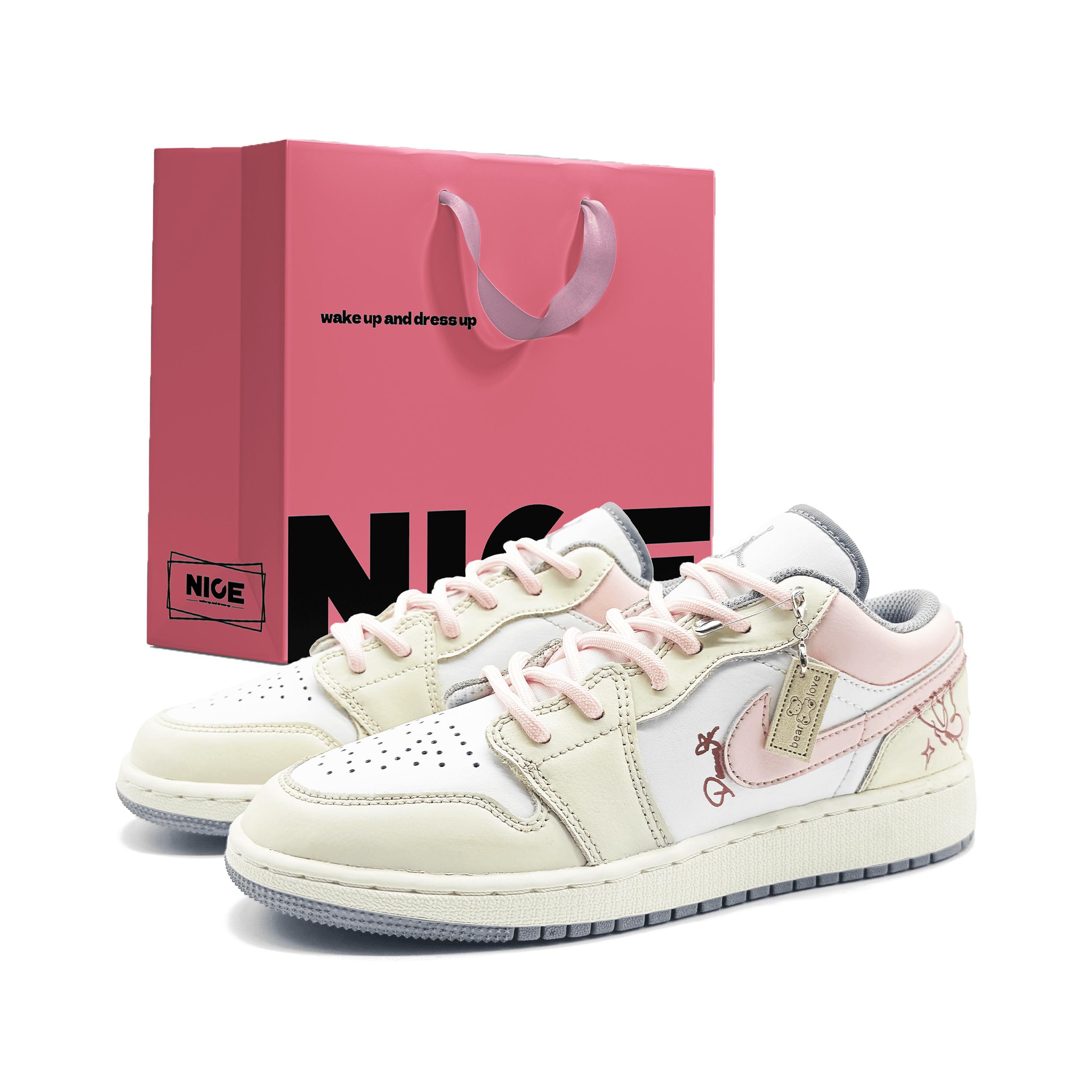 Jordan Air Jordan 1 Cushioning, Wear Resistant Low top Vintage Basketball Shoes Women s Pink White 553560-053(Team1108-LD) 36
Jordan Air Jordan 1 Cushioning, Wear Resistant Low top Vintage Basketball Shoes Women s Pink White 553560-053(Team1108-LD) 36