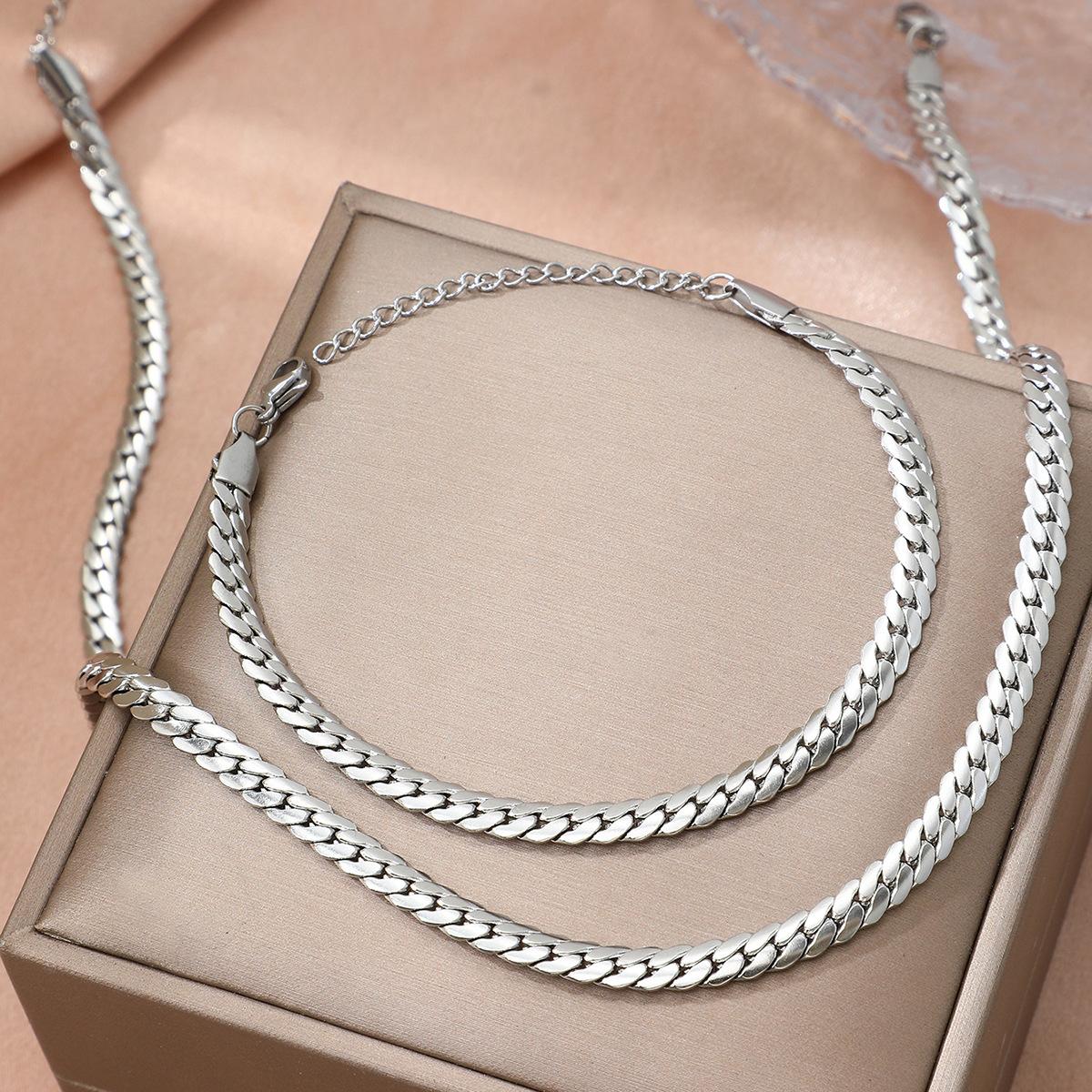 Stainless Steel Simple Flat Cuban Chain Bracelet Necklace Jewelry Set 18k Gold Plated Fashion Thick Chain Fashion Jewelry
Stainless Steel Simple Flat Cuban Chain Bracelet Necklace Jewelry Set 18k Gold Plated Fashion Thick Chain Fashion Jewelry