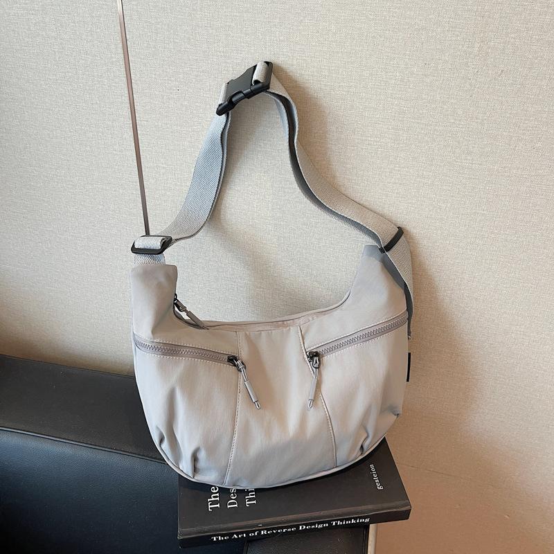 Premium waterproof messenger bag women s fashion sports shoulder bag large capacity messenger commuter dumpling bag
Premium waterproof messenger bag women s fashion sports shoulder bag large capacity messenger commuter dumpling bag