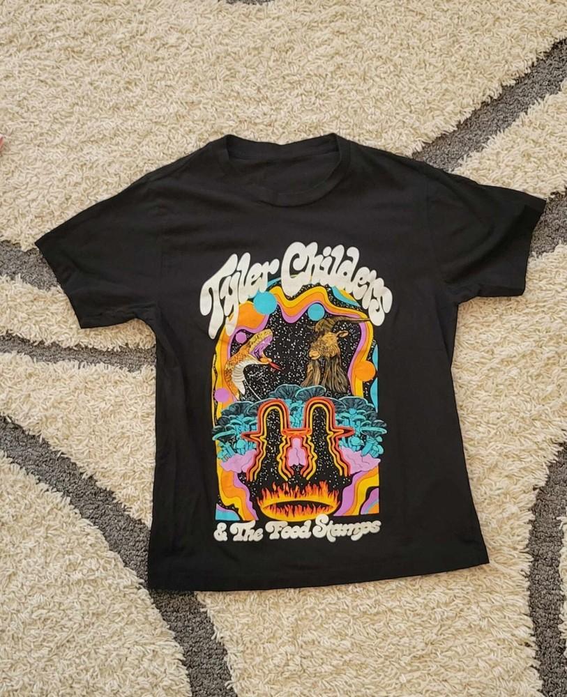 Vintage Tyler Childers And The Food Stamps S to 5XL SE304 FREE SHIPPING Unisex T-Shirt XL
Vintage Tyler Childers And The Food Stamps S to 5XL SE304 FREE SHIPPING Unisex T-Shirt XL