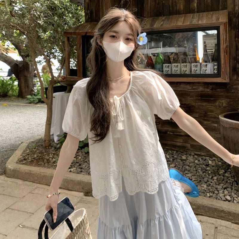 Sweet French Style Embroidered Shirt & High Waist Lace Trim Skirt Set S (Approx. 40-49 kg)
Sweet French Style Embroidered Shirt & High Waist Lace Trim Skirt Set S (Approx. 40-49 kg)