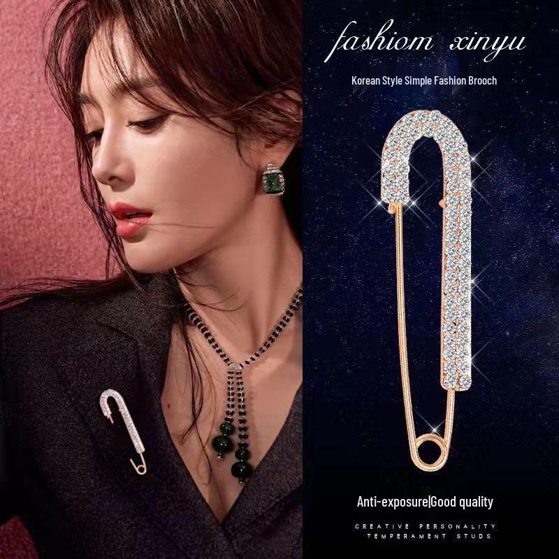 Срібна брошка на пояс: Декоративна шпилька для одягу та штанів
Срібна брошка на пояс: Декоративна шпилька для одягу та штанів