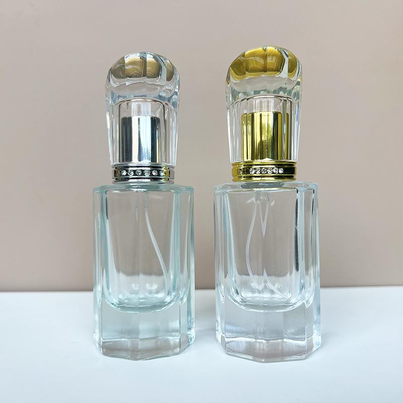 40ml Refillable Perfume Bottle in Crystal Glass with Gold Lid 15 Bayonet Transparent Bottle Container Bottle Cosmetics Bottled 40ml золотой
40ml Refillable Perfume Bottle in Crystal Glass with Gold Lid 15 Bayonet Transparent Bottle Container Bottle Cosmetics Bottled 40ml золотой