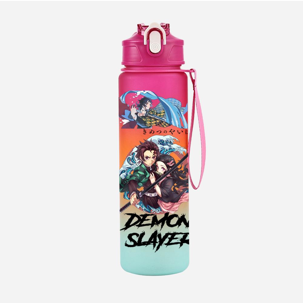 Мультяшна Пляшка для води з принтом Demon Slayer 750 мл Велика місткість Кухоль для напоїв Портативна Для спорту на відкритому повітрі Дитячий Подарунок
Мультяшна Пляшка для води з принтом Demon Slayer 750 мл Велика місткість Кухоль для напоїв Портативна Для спорту на відкритому повітрі Дитячий Подарунок