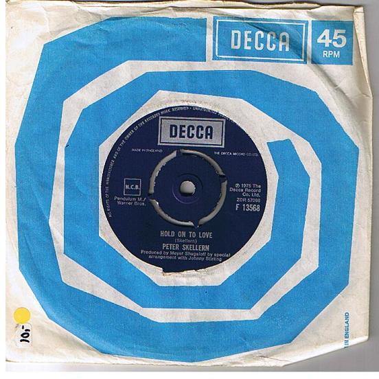 7inch Record PETER SKELLERN - Hold On To Love / Too Much, I m In F13568 DECCA 1975 UK Pop Used
7inch Record PETER SKELLERN - Hold On To Love / Too Much, I m In F13568 DECCA 1975 UK Pop Used