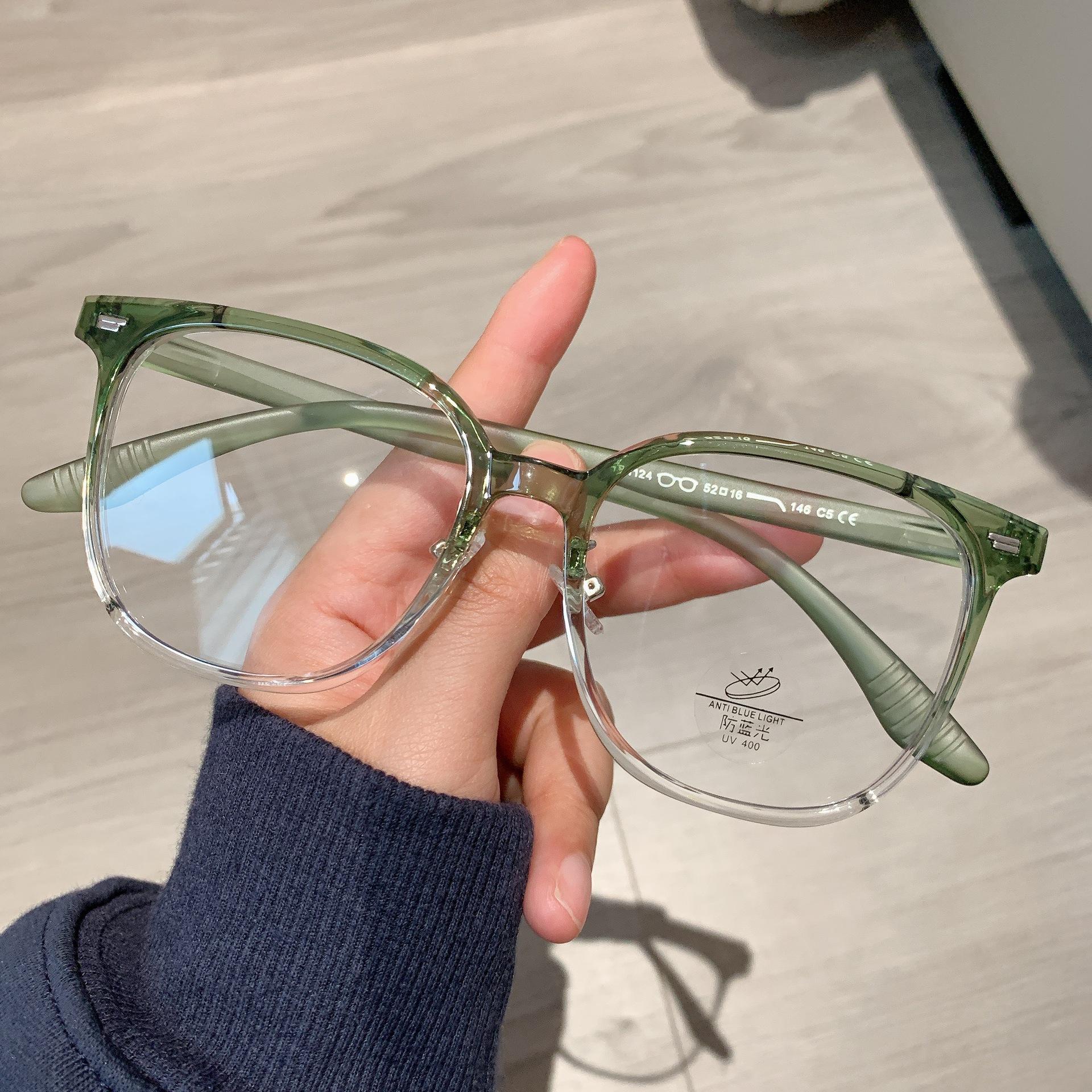 Danyang Glasses Tr Ультралегкие простые очки для женщин 52 Большая оправа, показывающая лицо и небольшую близорукость, может быть оснащена оправой очков Degree 1124
Danyang Glasses Tr Ультралегкие простые очки для женщин 52 Большая оправа, показывающая лицо и небольшую близорукость, может быть оснащена оправой очков Degree 1124