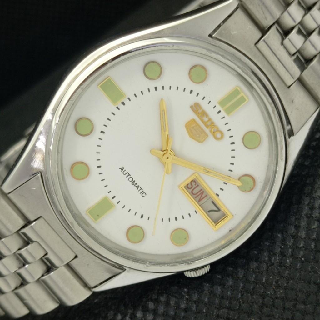 Б/У винтажные часы SEIKO 5 AUTOMATIC 7009A JAPAN MENS D/D WHITE WATCH 589-a310786-9 SKU589-a310786
Б/У винтажные часы SEIKO 5 AUTOMATIC 7009A JAPAN MENS D/D WHITE WATCH 589-a310786-9 SKU589-a310786