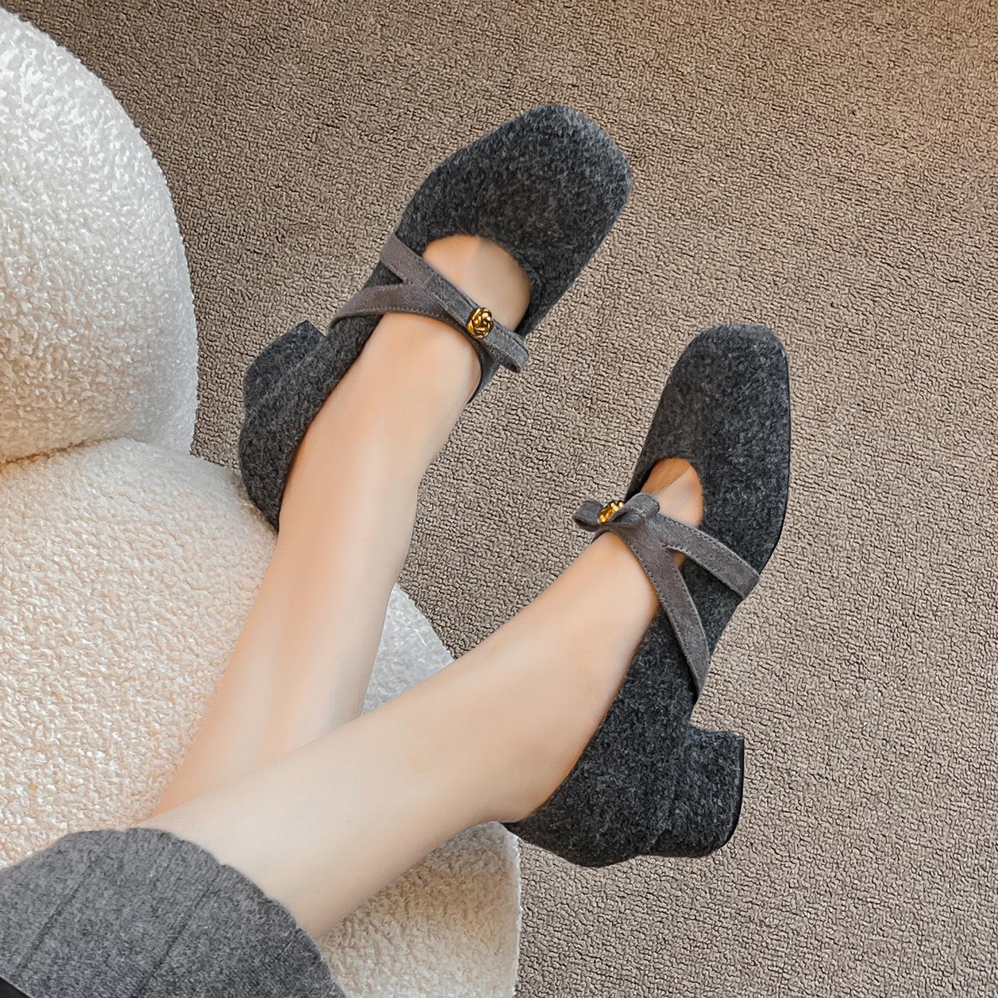 Spring New Shoes for Women Suede Pumps France Style High Heel Shoes Ladies Mary Jane Bowknot Dress Shoes 43 сірий колір
Spring New Shoes for Women Suede Pumps France Style High Heel Shoes Ladies Mary Jane Bowknot Dress Shoes 43 сірий колір