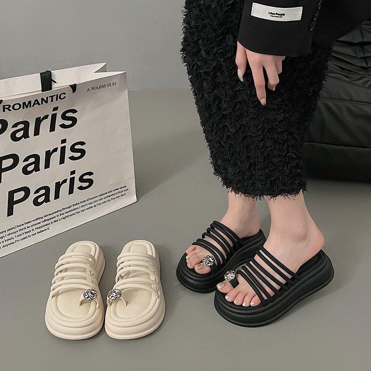 Foot pinch soft bottom step on shit feeling slippers women s 2024 new summer wear fashion with skirt thick bottom sandals beach seaside 35 чёрный
Foot pinch soft bottom step on shit feeling slippers women s 2024 new summer wear fashion with skirt thick bottom sandals beach seaside 35 чёрный