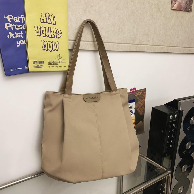 Large capacity nylon bag women s fashion casual shoulder handbag Japanese and Korean version college students commuting tote bag хаки
Large capacity nylon bag women s fashion casual shoulder handbag Japanese and Korean version college students commuting tote bag хаки
