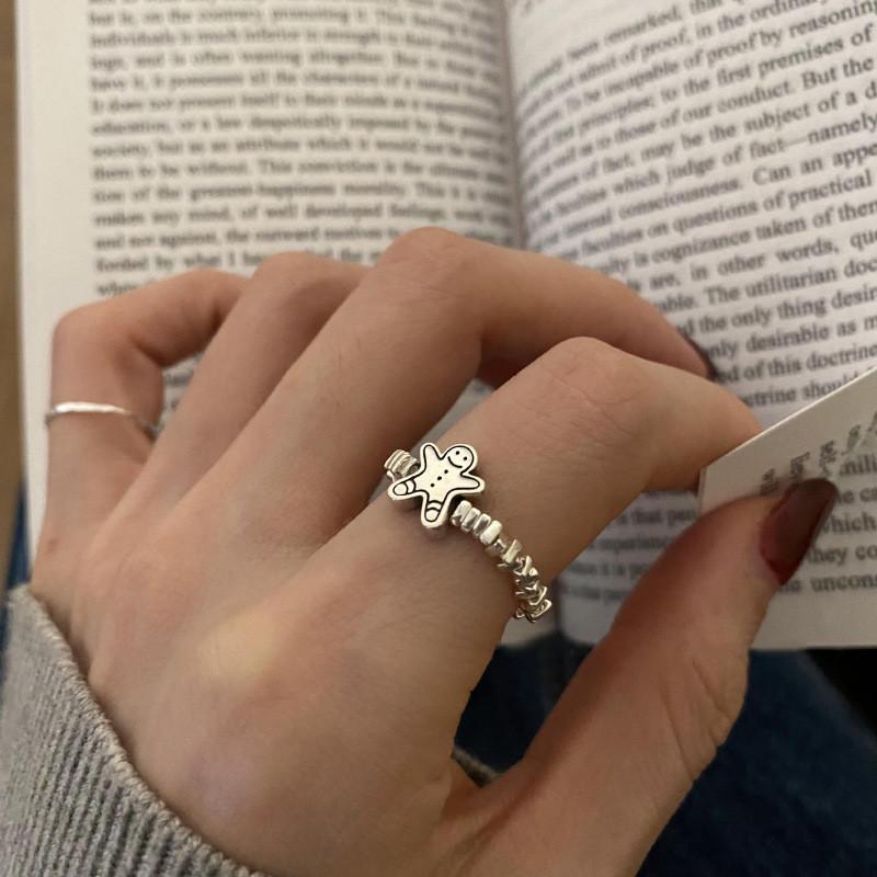 Милое мультяшное геометрическое кольцо с медведем для женщин, модный и универсальный аксессуар для весны 2023 года J3361
Милое мультяшное геометрическое кольцо с медведем для женщин, модный и универсальный аксессуар для весны 2023 года J3361
