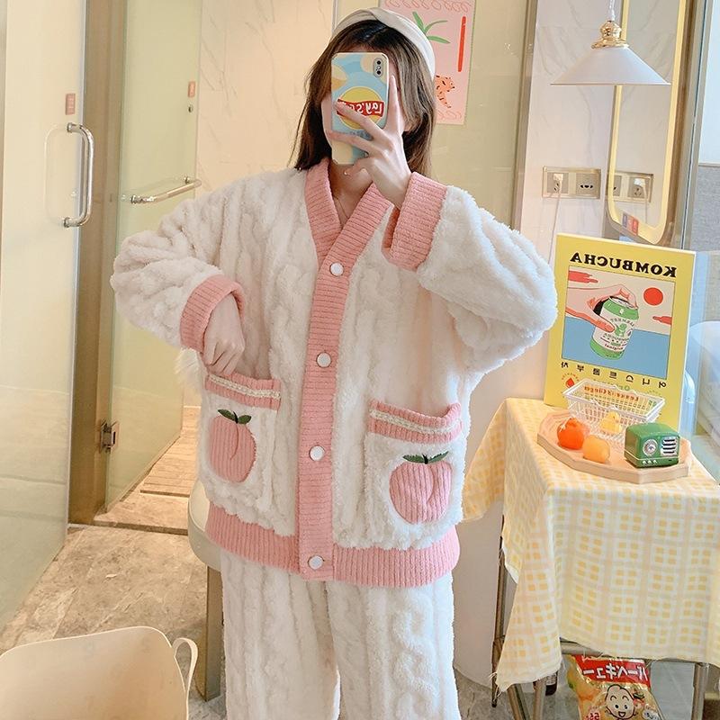 Зимний теплый велюровый женский пижамный комплект с рисунком медведя и букв, повседневный костюм для дома XXL розовый
Зимний теплый велюровый женский пижамный комплект с рисунком медведя и букв, повседневный костюм для дома XXL розовый