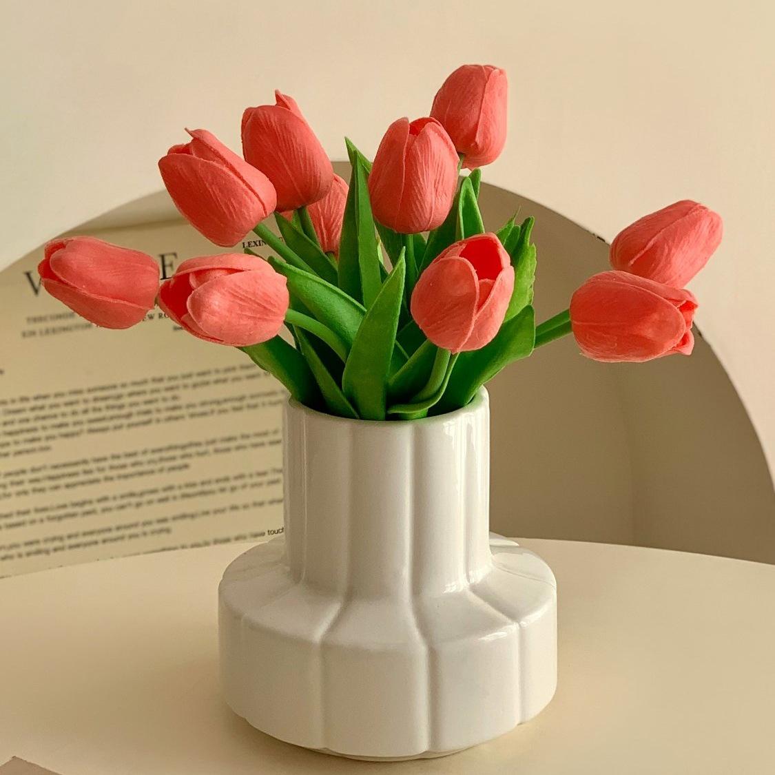 Tulip Artificial Flower Arrangement in Ceramic Vase for Home Decor
Tulip Artificial Flower Arrangement in Ceramic Vase for Home Decor