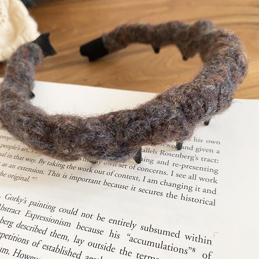 Acrylic wool wavy headband casual daily versatile high skull top headband light luxury hair accessories women
Acrylic wool wavy headband casual daily versatile high skull top headband light luxury hair accessories women