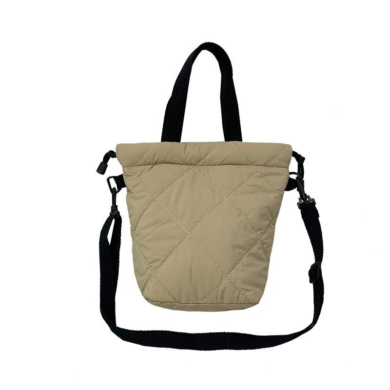 New cotton clothes recycled quilting bucket type messenger bag bag bag women s bag, bucket bag lightweight small bag хакі
New cotton clothes recycled quilting bucket type messenger bag bag bag women s bag, bucket bag lightweight small bag хакі