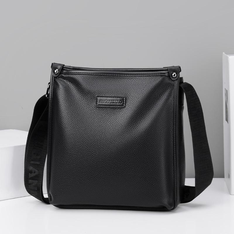 New shoulder bag, messenger bag, vertical lychee pattern men s large-capacity fashionable and simple men s bag чёрный
New shoulder bag, messenger bag, vertical lychee pattern men s large-capacity fashionable and simple men s bag чёрный