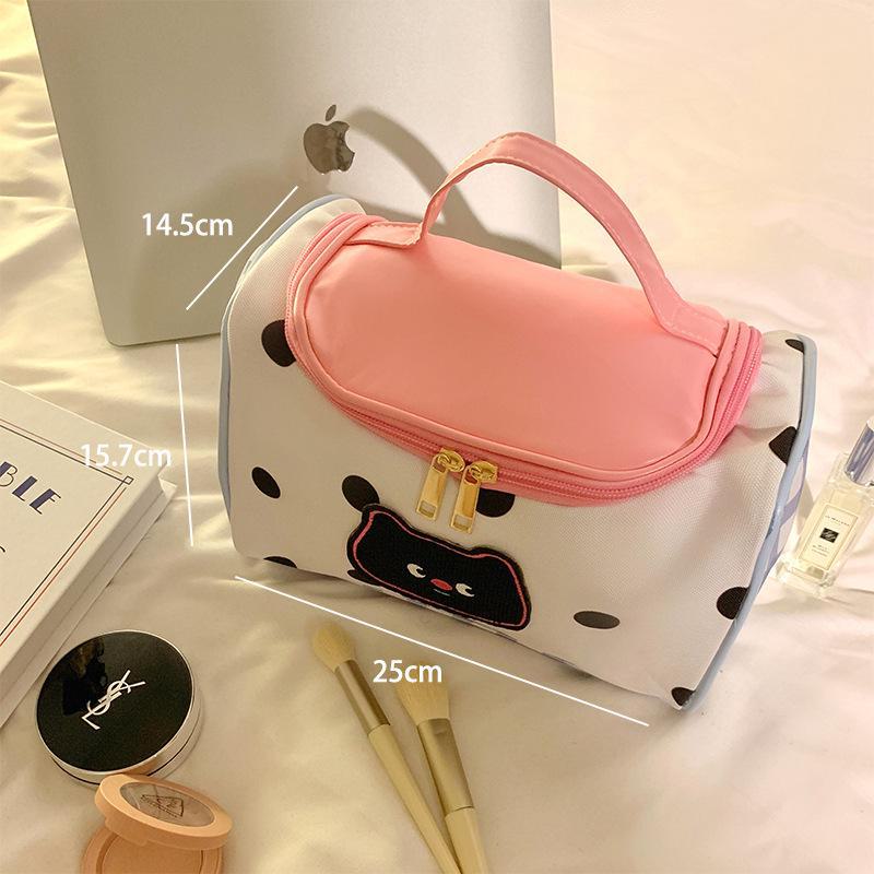 «Косметичка с милым мультяшным котенком 2024 года — вместительное хранилище для средств по уходу за кожей для женщин»
«Косметичка с милым мультяшным котенком 2024 года — вместительное хранилище для средств по уходу за кожей для женщин»