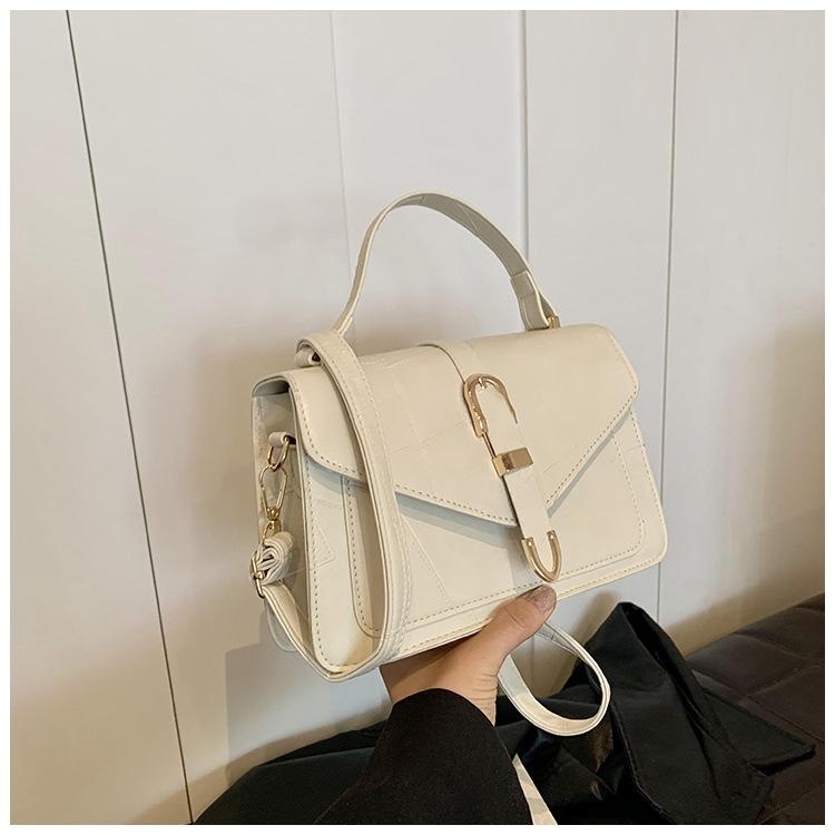 Niche design bag women s 2024 autumn new fashion simple shoulder crossbody casual commuter portable small square bag білий
Niche design bag women s 2024 autumn new fashion simple shoulder crossbody casual commuter portable small square bag білий
