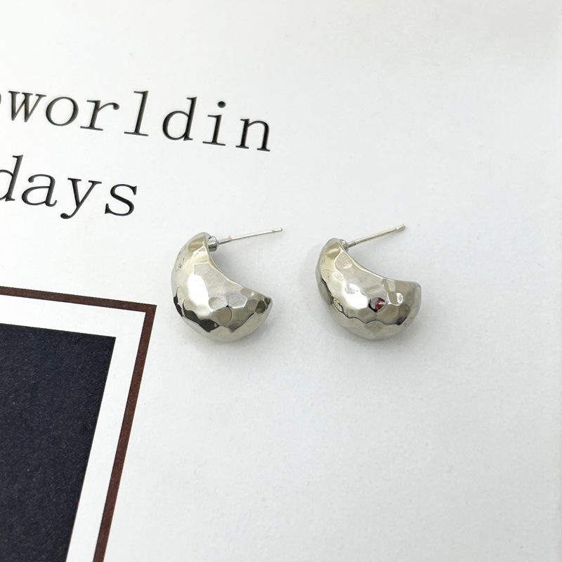 Atmospheric Design Simple Fashion High Sense Stud Earrings серебряный
Atmospheric Design Simple Fashion High Sense Stud Earrings серебряный