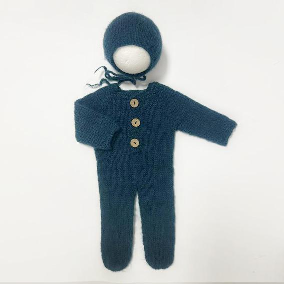 Hand-Knitted Mohair Newborn Photography Romper Newborn море синього кольору
Hand-Knitted Mohair Newborn Photography Romper Newborn море синього кольору