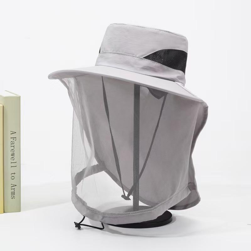 Outdoor mosquito hat, men s and women s mesh face mask, face covering, sun protection, bee and insect prevention, beekeeping hat світло-сірий колір
Outdoor mosquito hat, men s and women s mesh face mask, face covering, sun protection, bee and insect prevention, beekeeping hat світло-сірий колір
