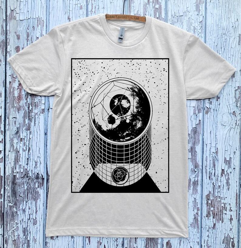 Unisex ALPHA MOON Geometric Shirt Dodecahedral Astrology Full Moon Sacred Geometric Costume T-shirt Artistic Aesthetics Tops M
Unisex ALPHA MOON Geometric Shirt Dodecahedral Astrology Full Moon Sacred Geometric Costume T-shirt Artistic Aesthetics Tops M