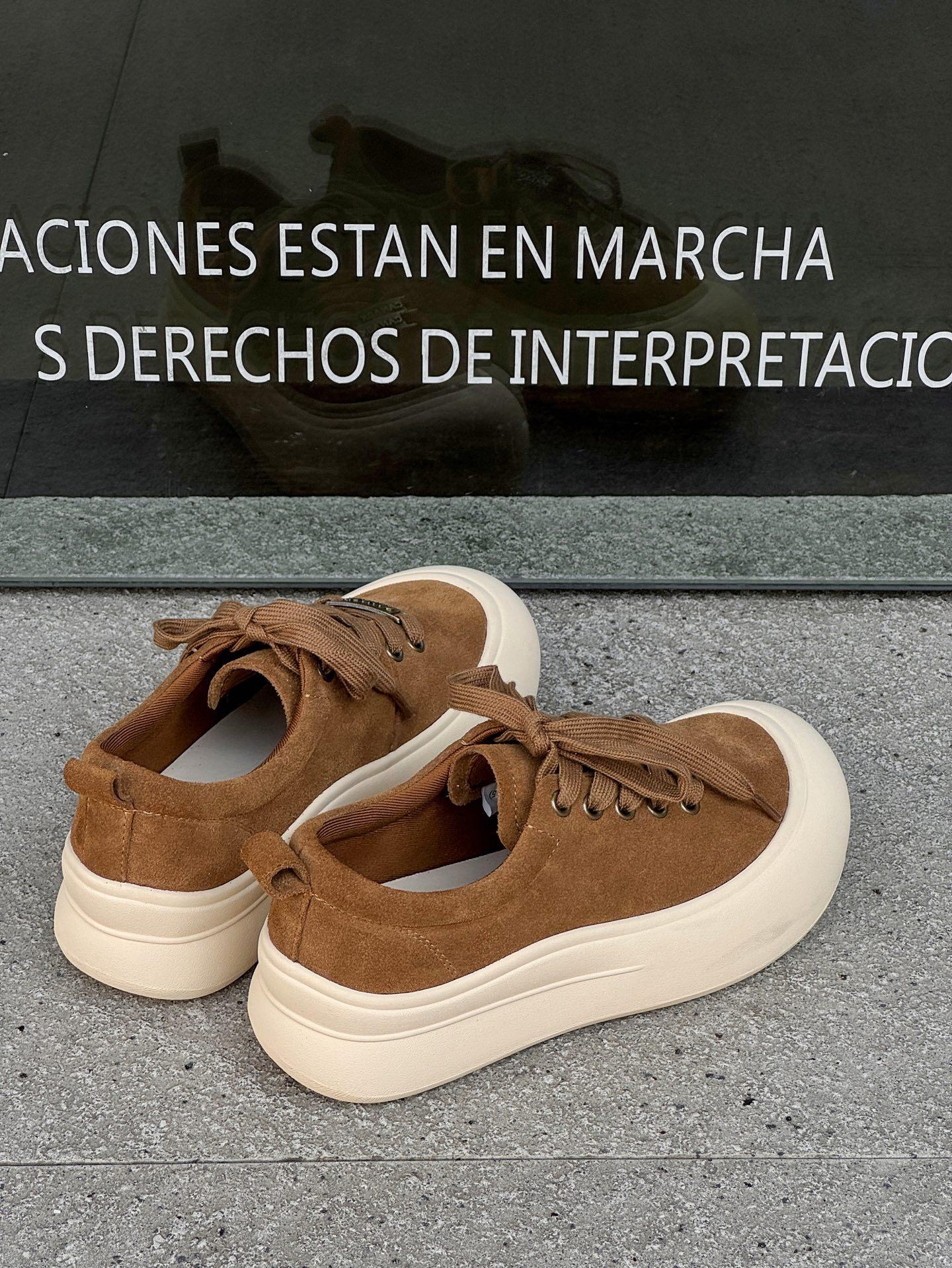 2025 autumn new leather thick-soled heightening little white shoes women s European station fashion casual big head shoes women s shoes 35
2025 autumn new leather thick-soled heightening little white shoes women s European station fashion casual big head shoes women s shoes 35