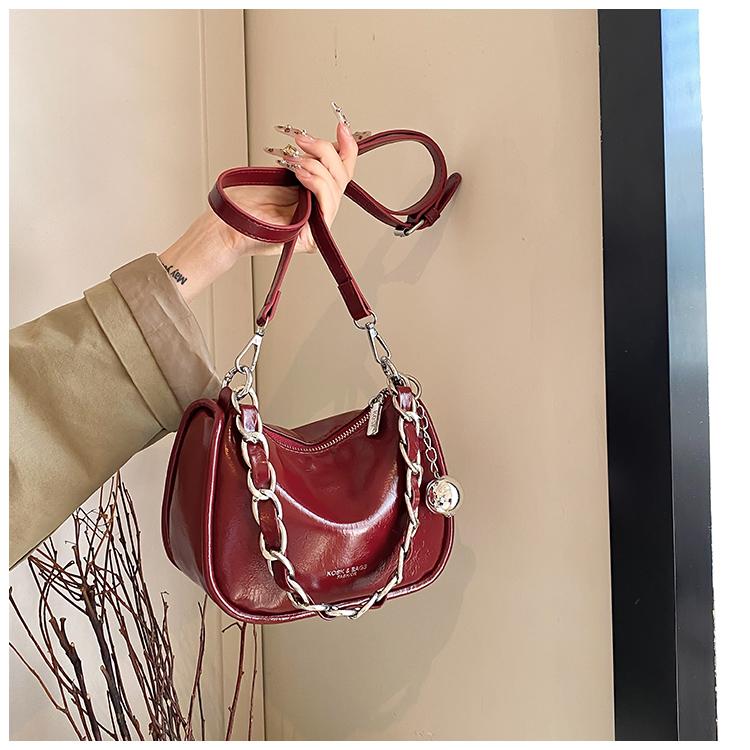 Сумка через плечо из искусственной кожи, однотонная, для женщин, на молнии, сумка через плечо, мягкая, элегантная, высокого качества, модная, трендовая
Сумка через плечо из искусственной кожи, однотонная, для женщин, на молнии, сумка через плечо, мягкая, элегантная, высокого качества, модная, трендовая