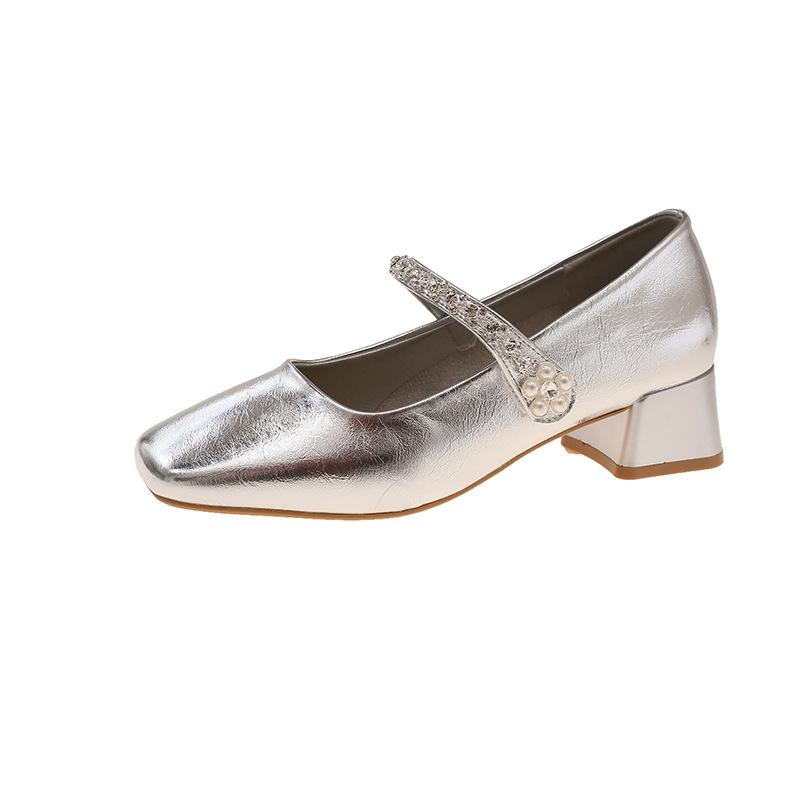 Летние одинарные туфли новые квадратный носок мелкий вырез стразы ремешок с бриллиантами серебристые низкий каблук балетки удобные туфли Мэри Джейн 40 серебряный
Летние одинарные туфли новые квадратный носок мелкий вырез стразы ремешок с бриллиантами серебристые низкий каблук балетки удобные туфли Мэри Джейн 40 серебряный