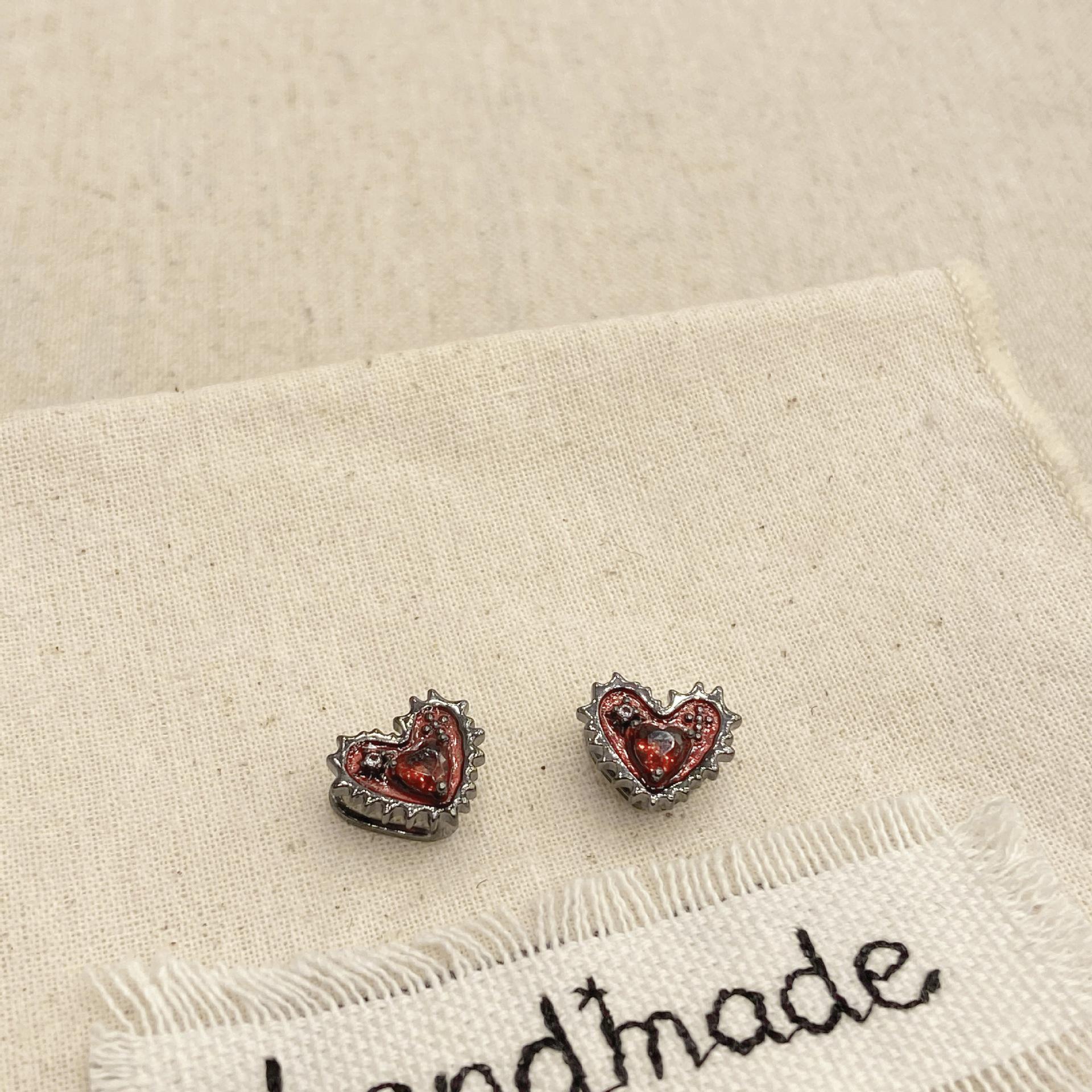 Темно-красные модные дисковые ушные клипсы: Стильные, нишевые, популярные и повседневные серьги
Темно-красные модные дисковые ушные клипсы: Стильные, нишевые, популярные и повседневные серьги