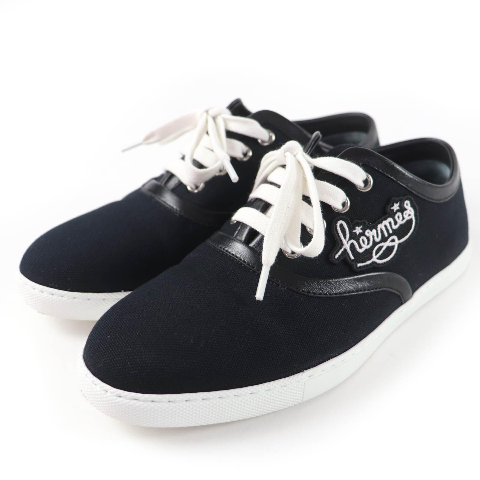 Great HERMES Low cut sneakers Innocent Lace-up shoes with logo patch black 36.5 Used
Great HERMES Low cut sneakers Innocent Lace-up shoes with logo patch black 36.5 Used