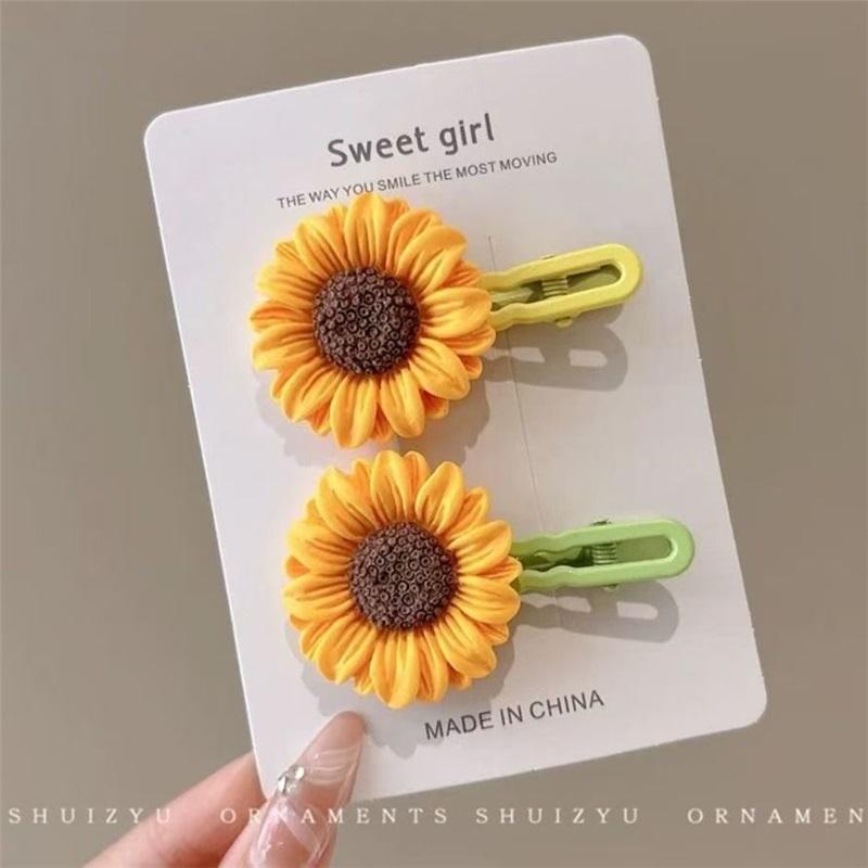 Sunflower hairpin, sweet and cute cartoon flower hairpin, good-looking girl with broken hair, seaside bangs, headdress on the side
Sunflower hairpin, sweet and cute cartoon flower hairpin, good-looking girl with broken hair, seaside bangs, headdress on the side