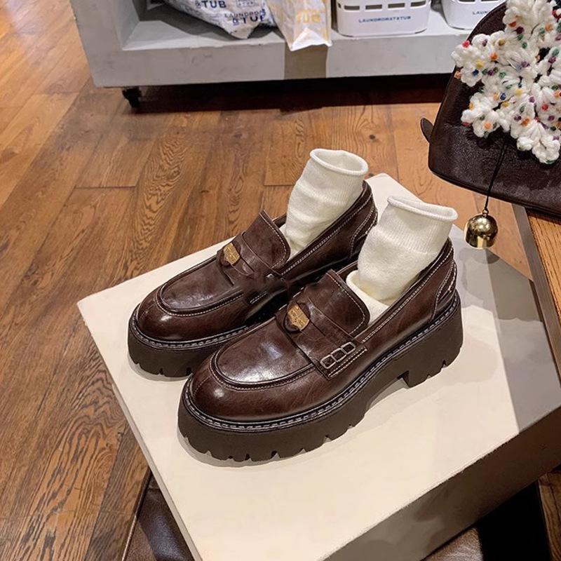 Grape mother winter Li style~ spring new horse skin gold coin wind round head one pedal lazy loafer leather shoes 40
Grape mother winter Li style~ spring new horse skin gold coin wind round head one pedal lazy loafer leather shoes 40