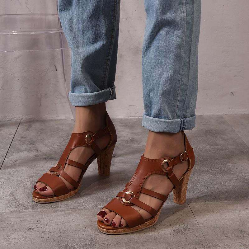 Women Buckle Strap High Heel Sandals Open Toe Gladiator Sandals for Outdoor Nightclub Party Banquet Wedding Sandalias size 35-43 43 коричневий
Women Buckle Strap High Heel Sandals Open Toe Gladiator Sandals for Outdoor Nightclub Party Banquet Wedding Sandalias size 35-43 43 коричневий