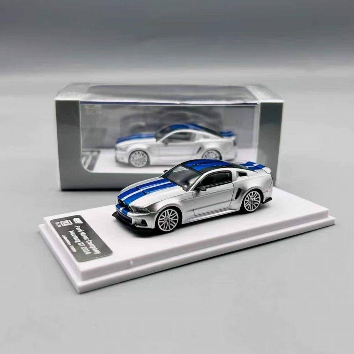 DCM 1:64 Mustang GT 2014 Alloy Car Diecasts & Toy Vehicles Car Model Miniature Scale Model Car Toys For Collection серебряный
DCM 1:64 Mustang GT 2014 Alloy Car Diecasts & Toy Vehicles Car Model Miniature Scale Model Car Toys For Collection серебряный