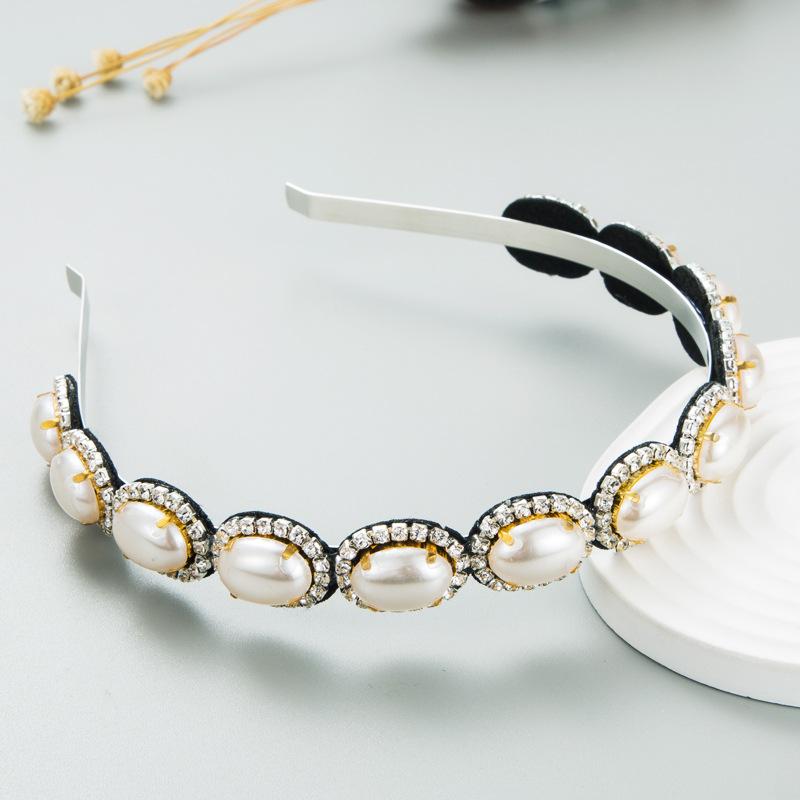 Женский ободок для волос в стиле барокко, винтажный простой круглый стеклянный кристалл, универсальный головной убор с тонкими краями, темпераментный головной убор OneSize бежевый
Женский ободок для волос в стиле барокко, винтажный простой круглый стеклянный кристалл, универсальный головной убор с тонкими краями, темпераментный головной убор OneSize бежевый